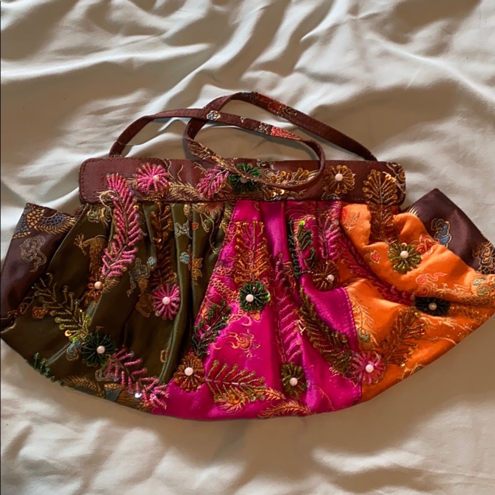 Colorful beaded handbag/clutch 💕